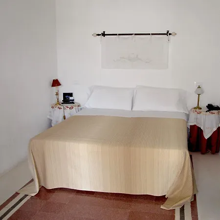 Santa Marina Antica Foresteria 4*