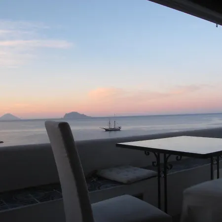 Santa Marina Antica Foresteria Hotel